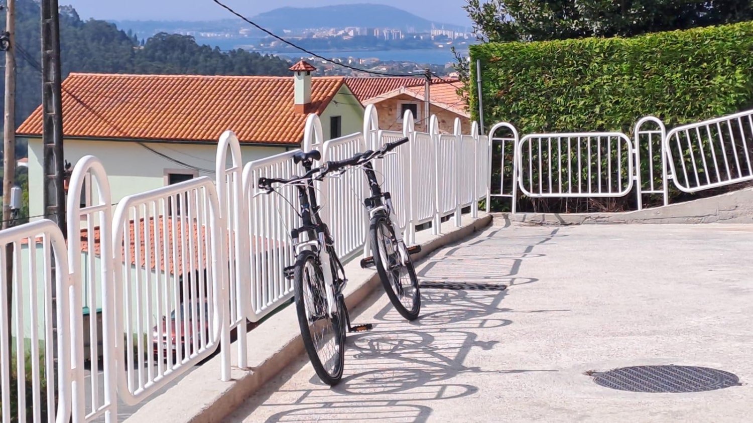 Pavillon en vente à Neda